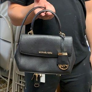 Michael Kors Crossbody Bag